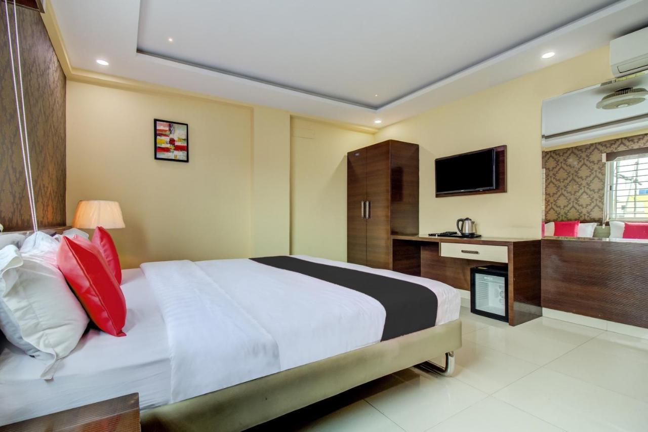 Capital O 5381 The Emirates Hotel Bangalore Luaran gambar