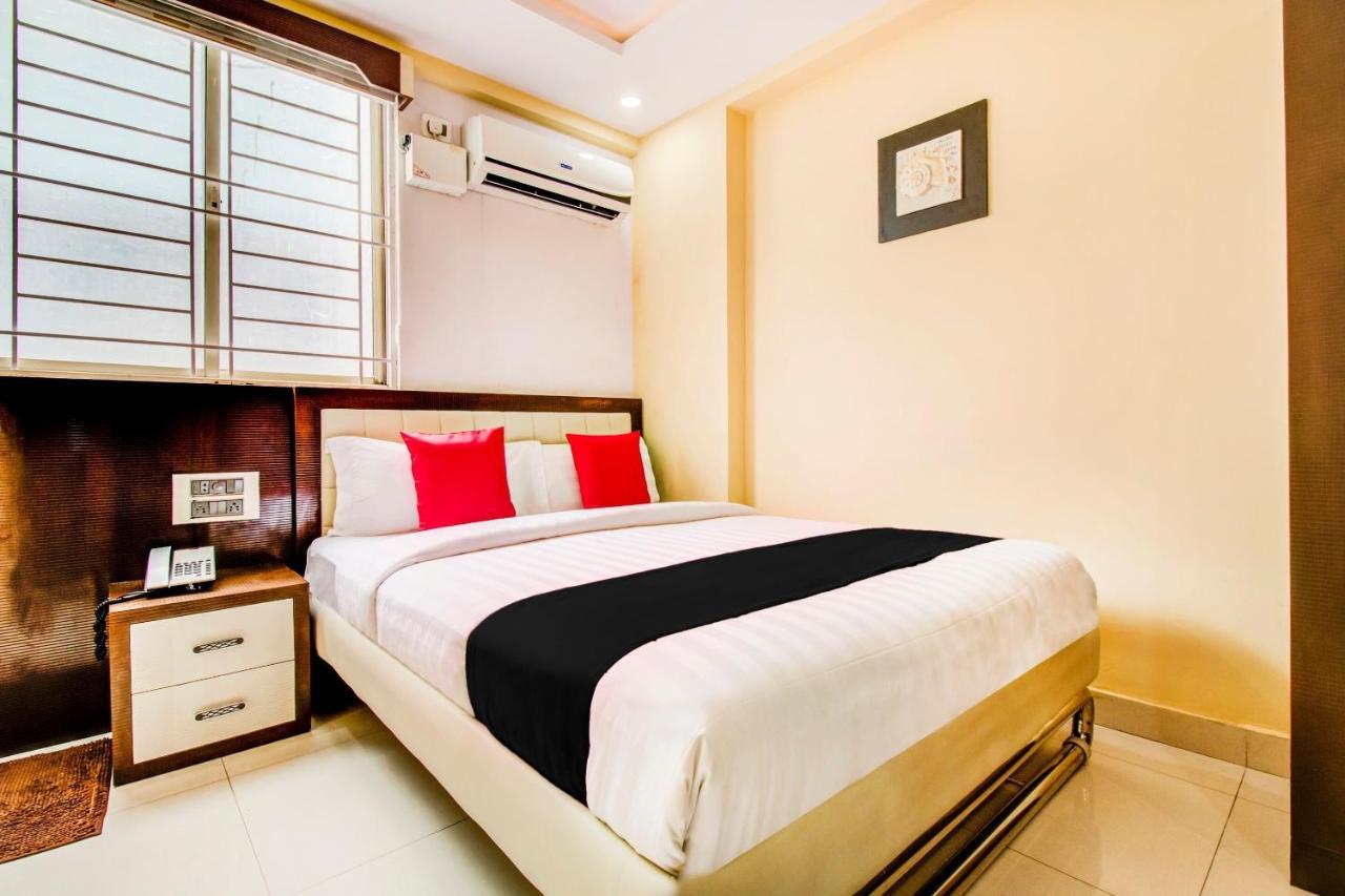 Capital O 5381 The Emirates Hotel Bangalore Luaran gambar