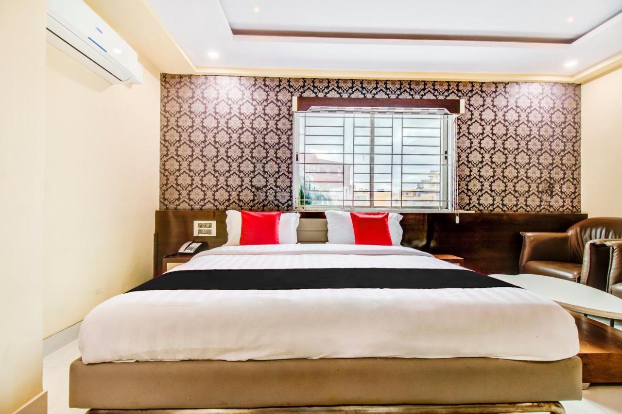 Capital O 5381 The Emirates Hotel Bangalore Luaran gambar