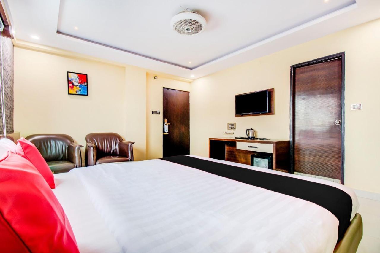 Capital O 5381 The Emirates Hotel Bangalore Luaran gambar