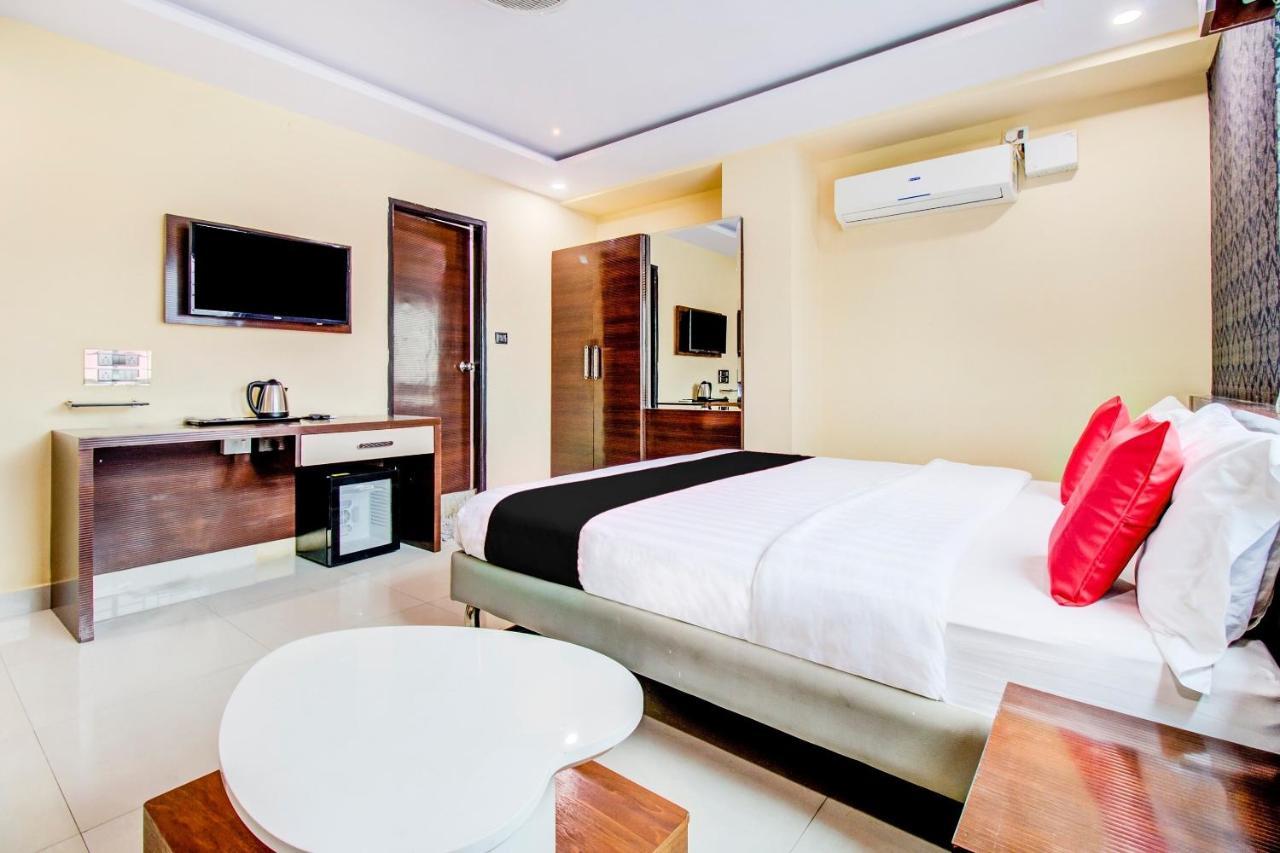 Capital O 5381 The Emirates Hotel Bangalore Luaran gambar