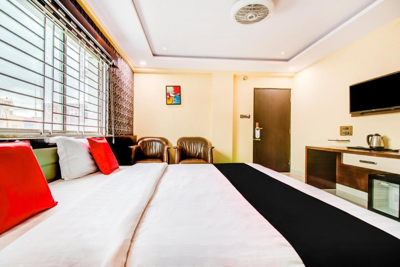 Capital O 5381 The Emirates Hotel Bangalore Luaran gambar